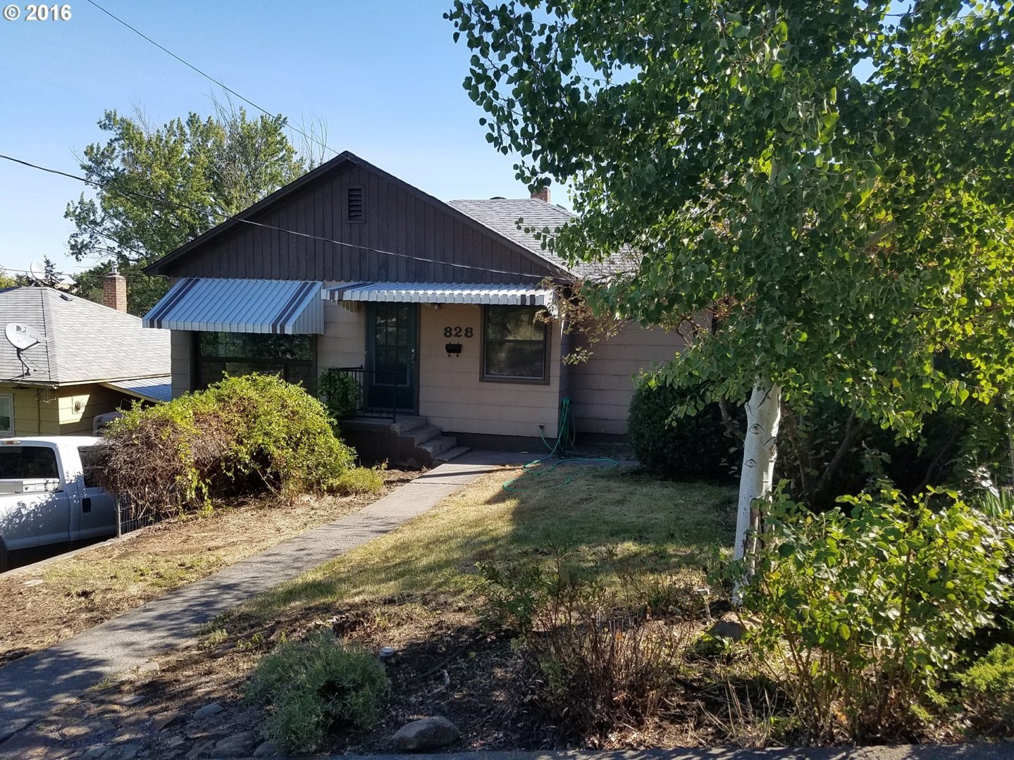 828 Southwest 1st Street Pendleton, OR 97801 - Photo 1 of 27