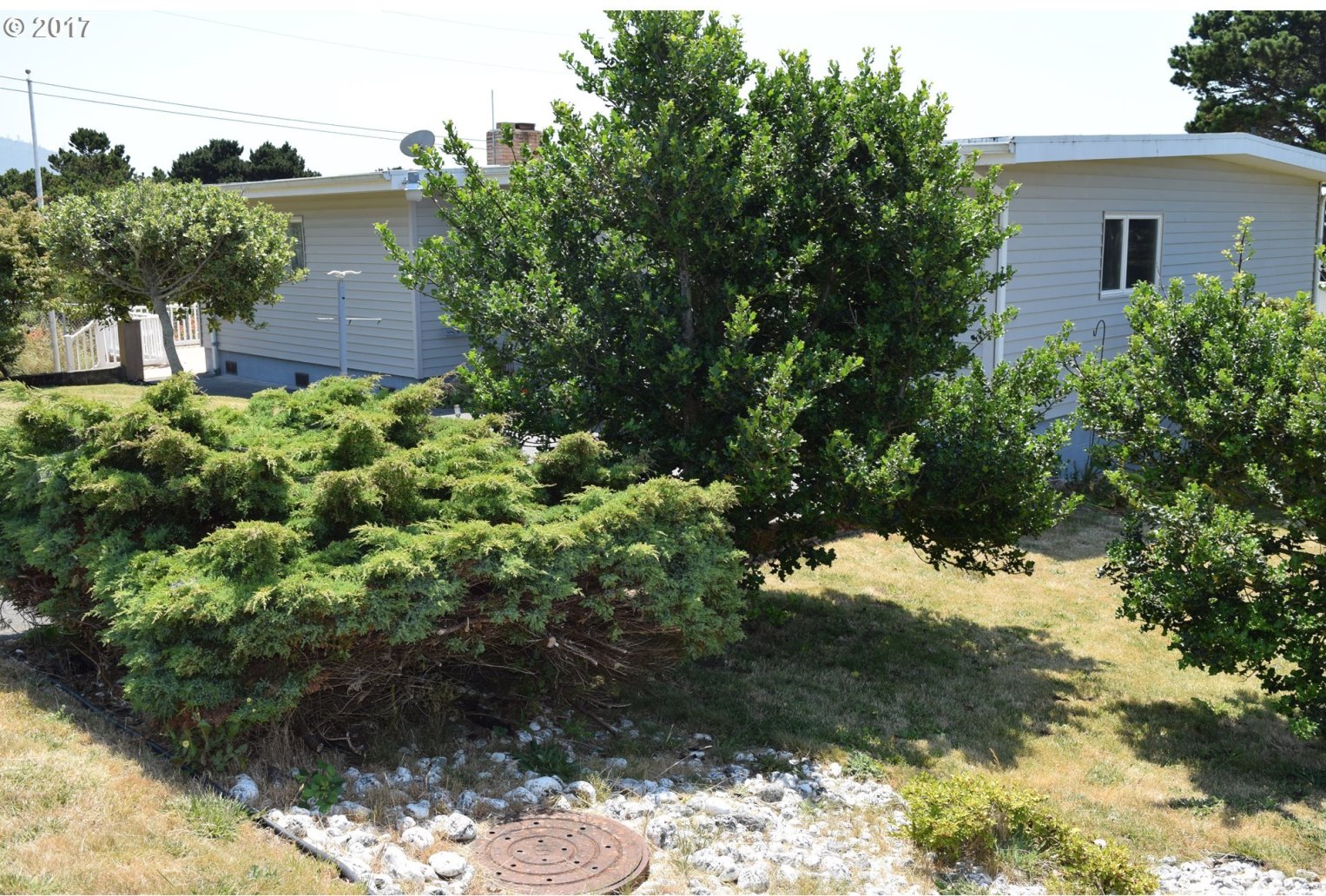 94040 Doyle Point Road Gold Beach, OR 97444 - Photo 7 of 31 Gallery Image 7