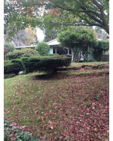 3930 Southwest Pendleton Street Portland, OR 97221 - Photo 3 of 3 Gallery Image 3