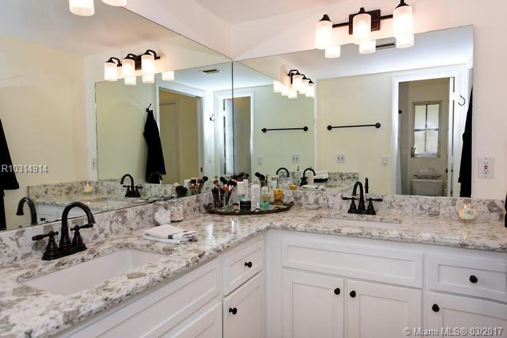 11454 175th Road North Jupiter, FL 33478 - Photo 16 of 25 Gallery Image 16