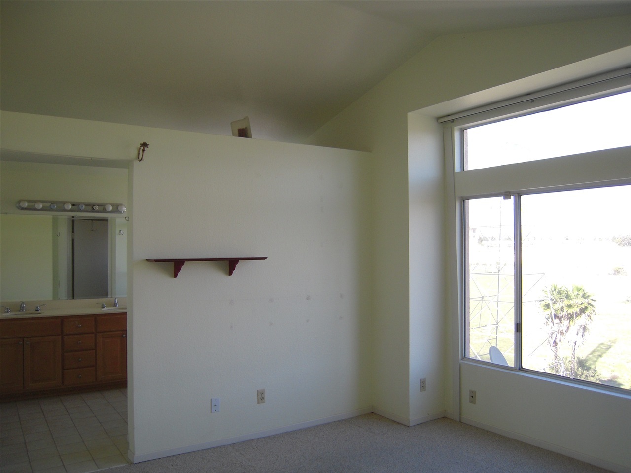 867 Ridgewater Drive Chula Vista, CA 91913 - Photo 4 of 14 Gallery Image 4