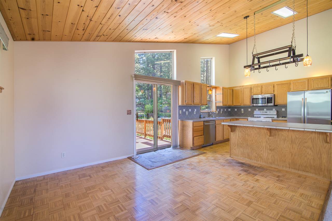 11630 Brook Lane Truckee, CA 96161 - Photo 7 of 14