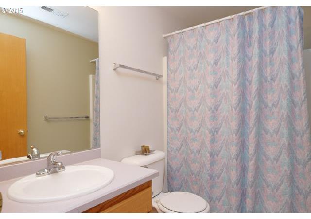 16946 Southwest Steele Way Beaverton, OR 97006 - Photo 9 of 14