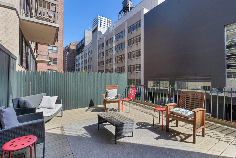 401 East 62nd Street, Unit 2B Manhattan, NY 10065 - Photo 4 of 8