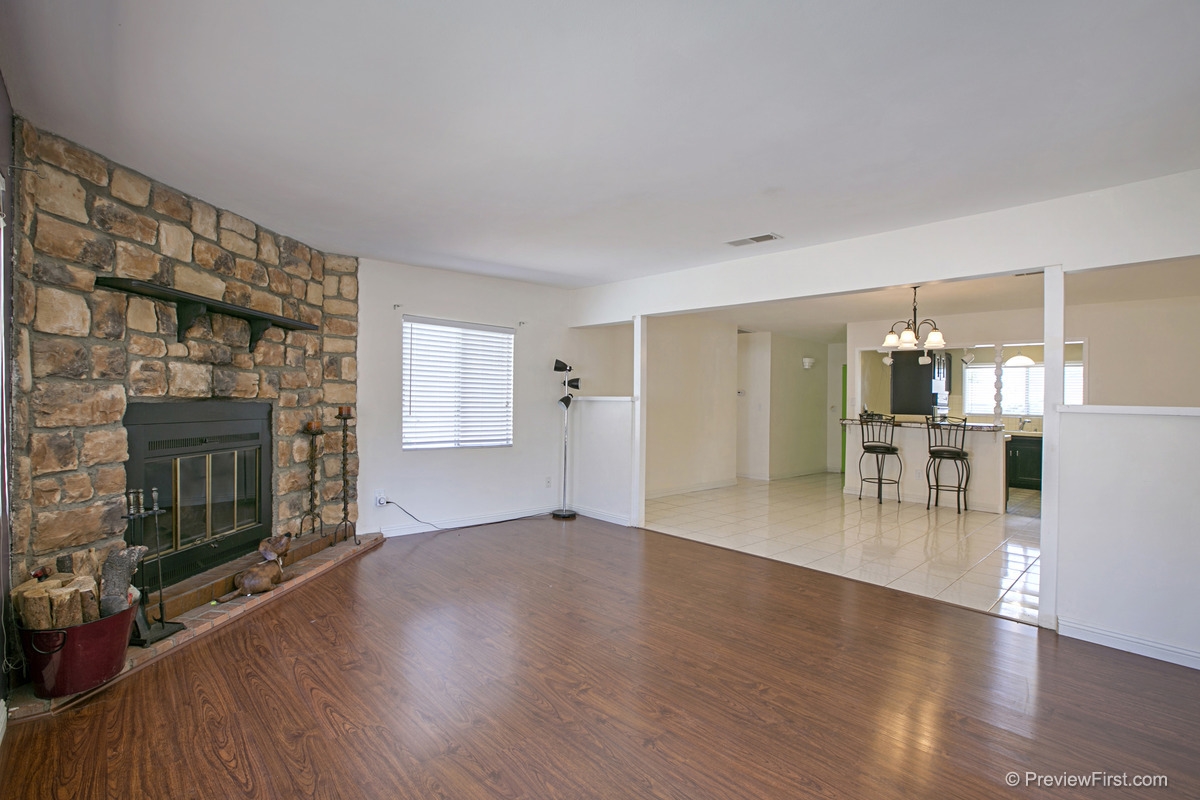 9516 Abbeywood Road Santee, CA 92071 - Photo 9 of 25 Gallery Image 9