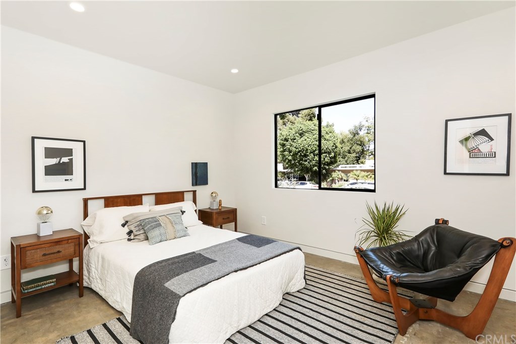 945 Jane Place Pasadena, CA 91105 - Photo 25 of 33