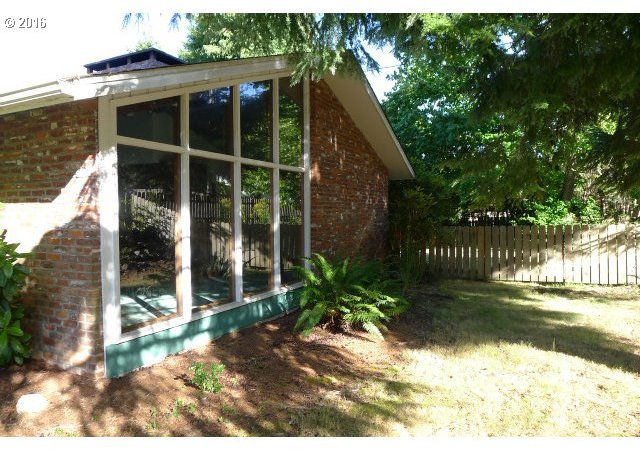 3520 Ridgeway Drive Reedsport, OR 97467 - Photo 3 of 32 Gallery Image 3