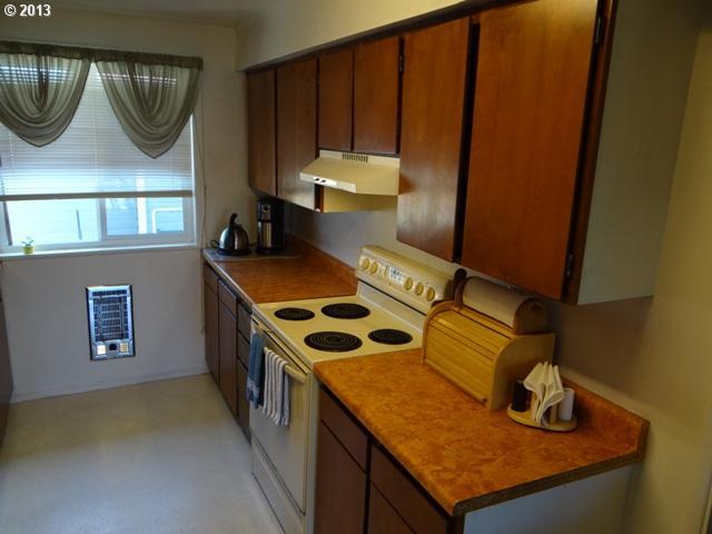 749 Myrtle Avenue Reedsport, OR 97467 - Photo 14 of 16 Gallery Image 14