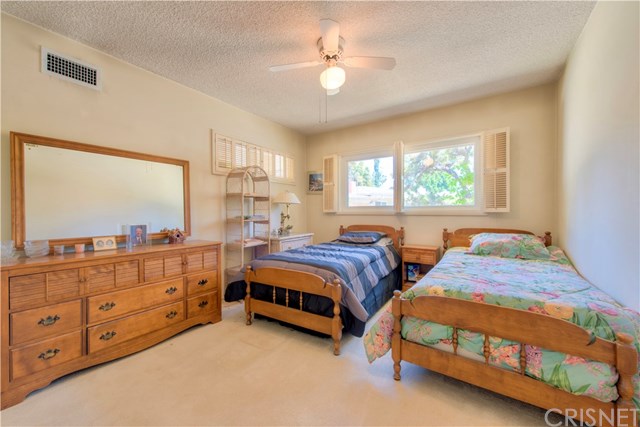 15500 Royal Ridge Road Sherman Oaks, CA 91403 - Photo 21 of 31