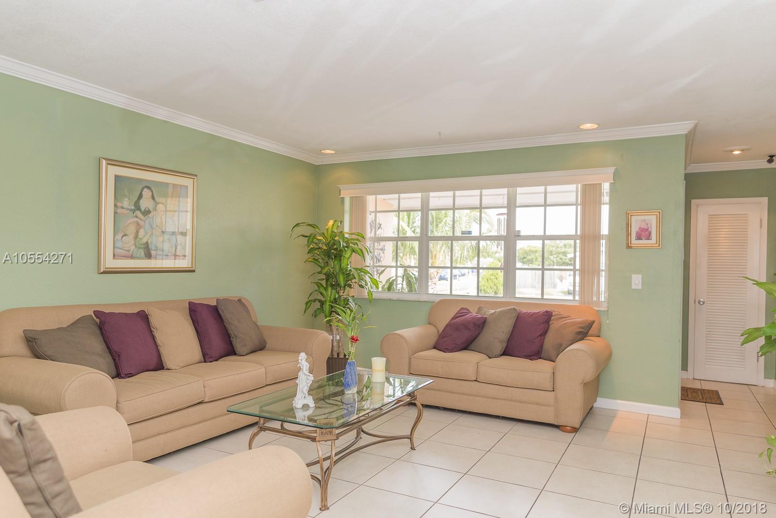 5524 Garfield Street Hollywood, FL 33021 - Photo 10 of 60