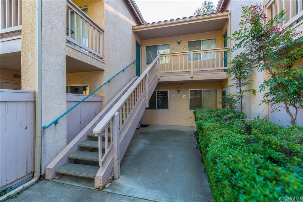 321 Inger Drive, Unit E36 Santa Maria, CA 93454 - Photo 3 of 20