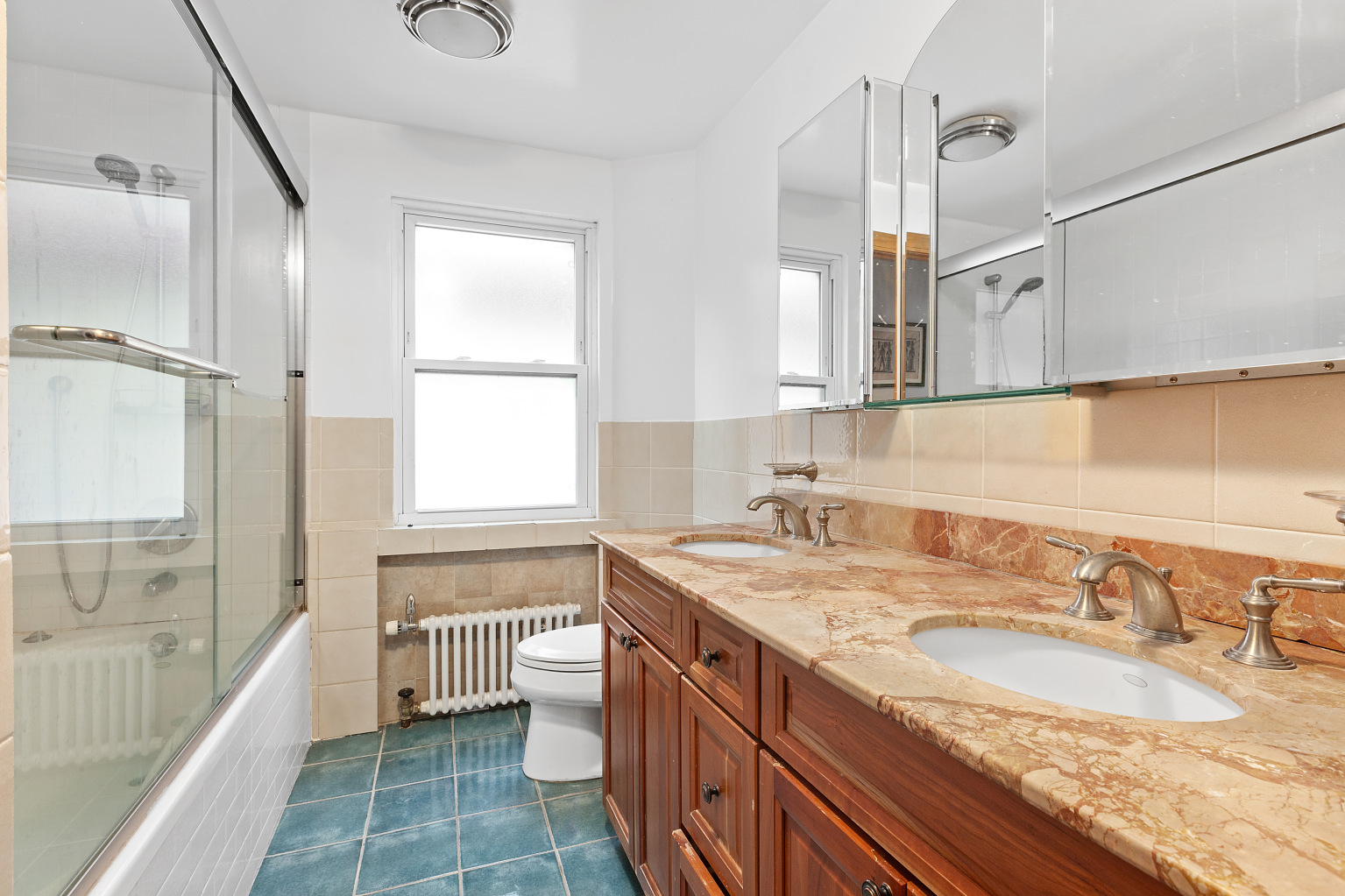 70-06 Groton Street Queens, NY 11375 - Photo 15 of 17