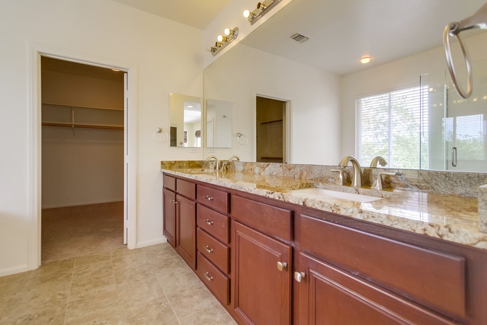 2935 Rancho Vacada Carlsbad, CA 92009 - Photo 16 of 25