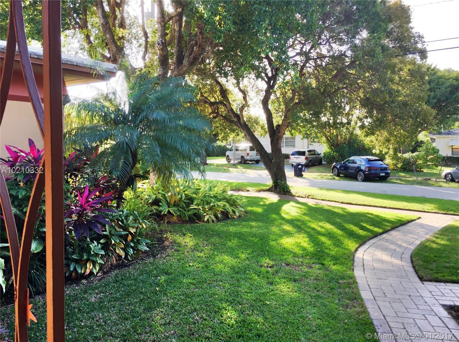 4581 Adams Avenue Miami Beach, FL 33140 - Photo 32 of 34