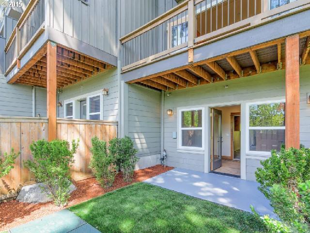 4654 Southwest Condor Avenue Portland, OR 97239 - Photo 12 of 16 Gallery Image 12