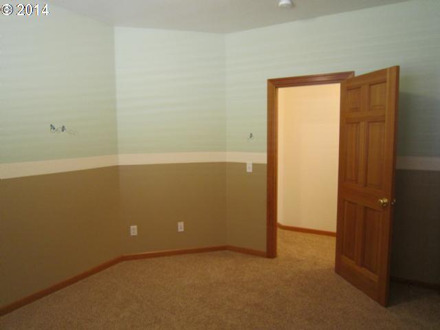 700 Henderson Road Hood River, OR 97031 - Photo 10 of 16 Gallery Image 10