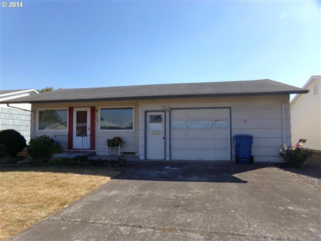 1366 Rainier Road Woodburn, OR 97071 - Photo 1 of 16 Gallery Image 1