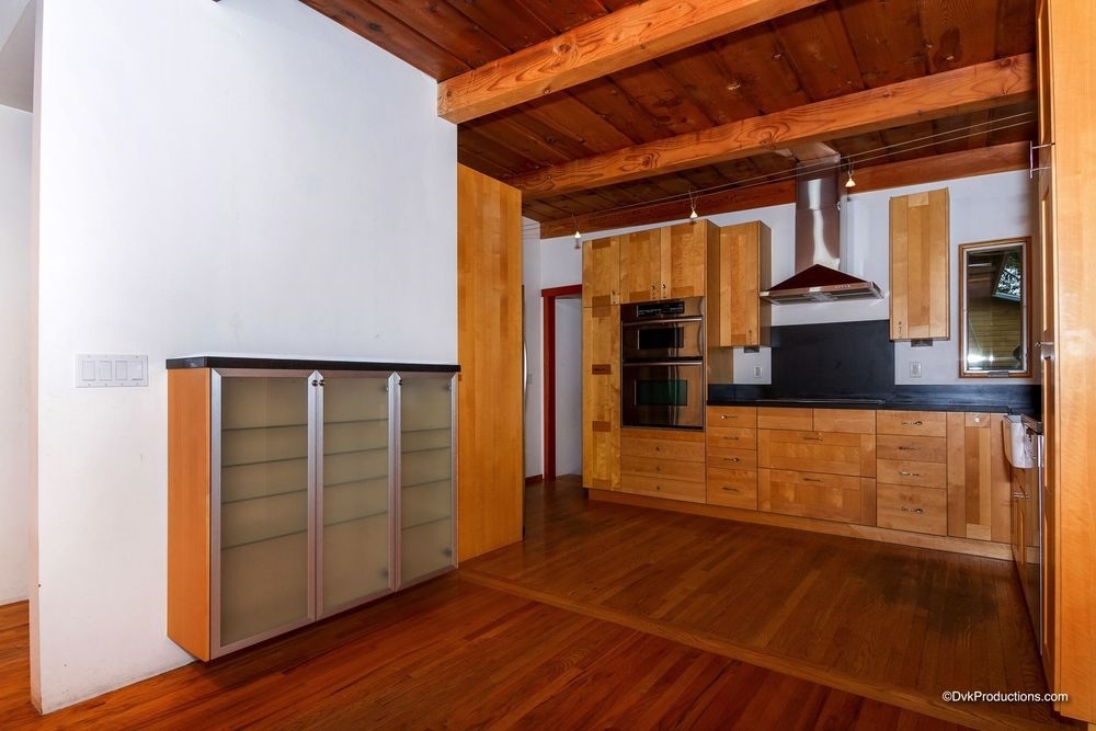 615 Arden Drive Encinitas, CA 92024 - Photo 8 of 20