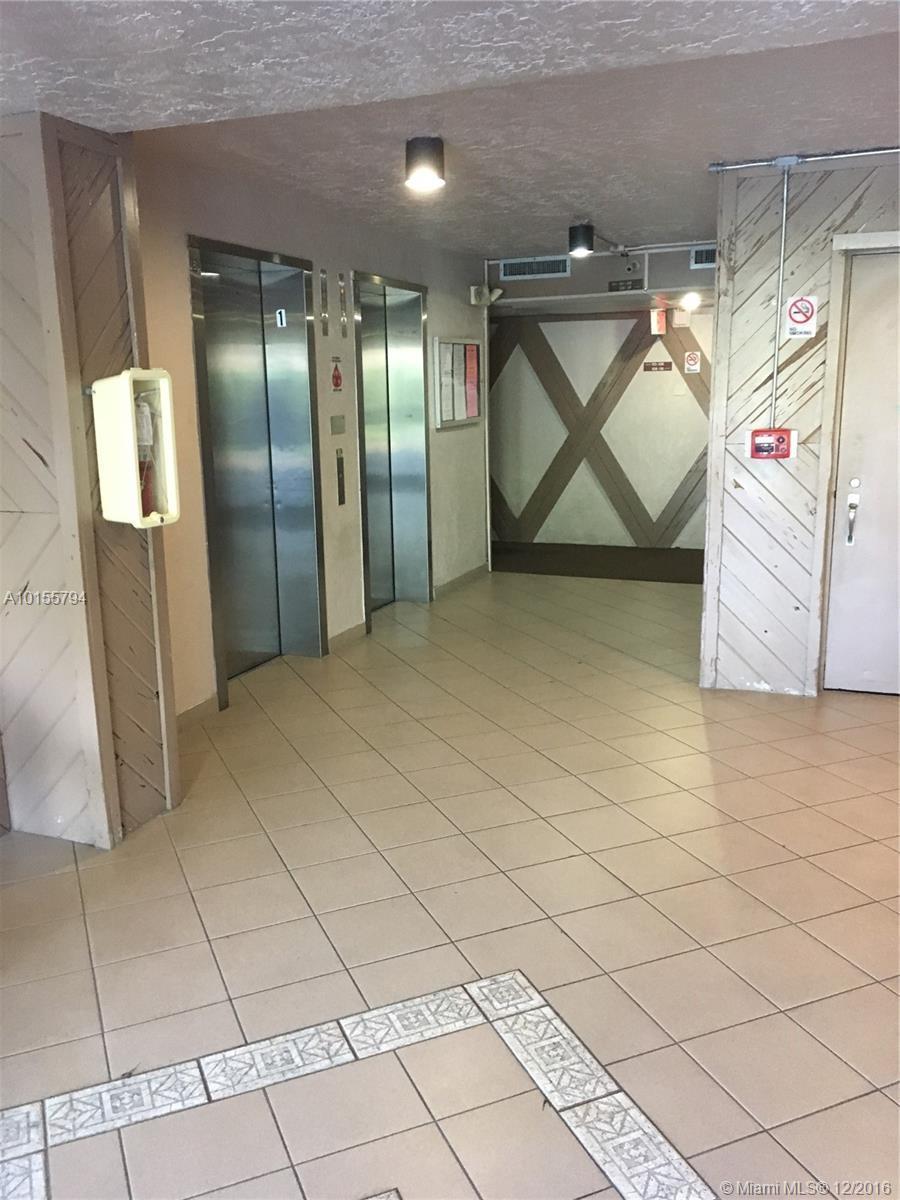 6195 Rock Island Road, Unit 113 Tamarac, FL 33319 - Photo 2 of 32