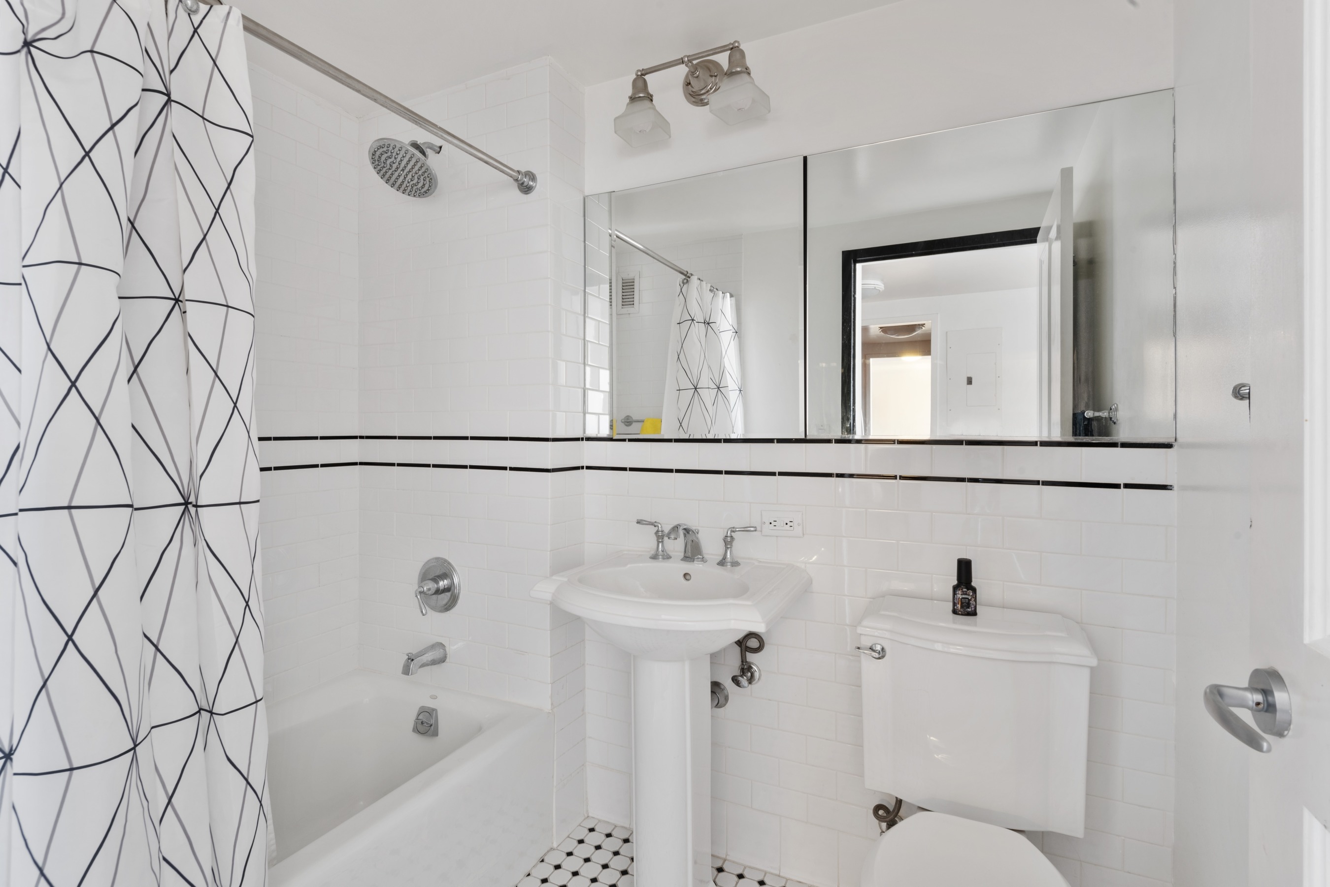 300 West 135th Street, Unit 11D Manhattan, NY 10030 - Photo 4 of 9