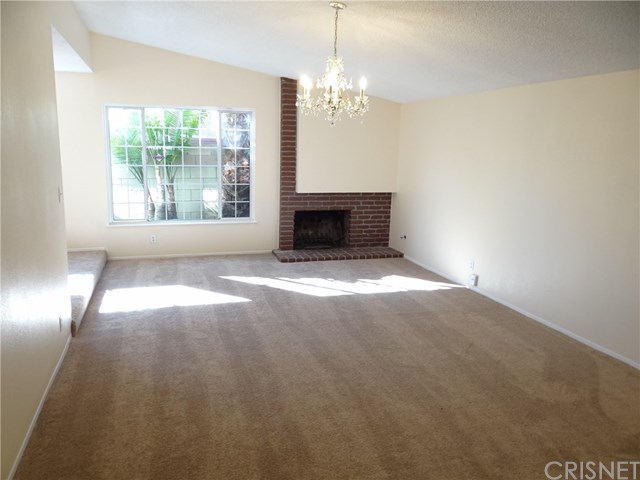 2232 Hawk Street Simi Valley, CA 93065 - Photo 11 of 33