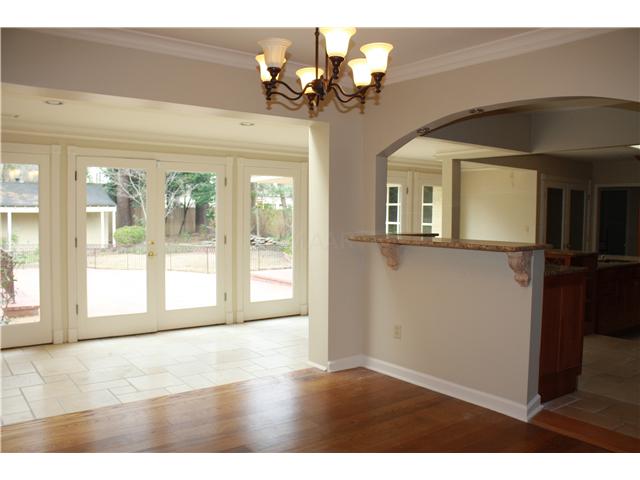 409 Greenfield Road Memphis, TN 38117 - Photo 3 of 7 Gallery Image 3