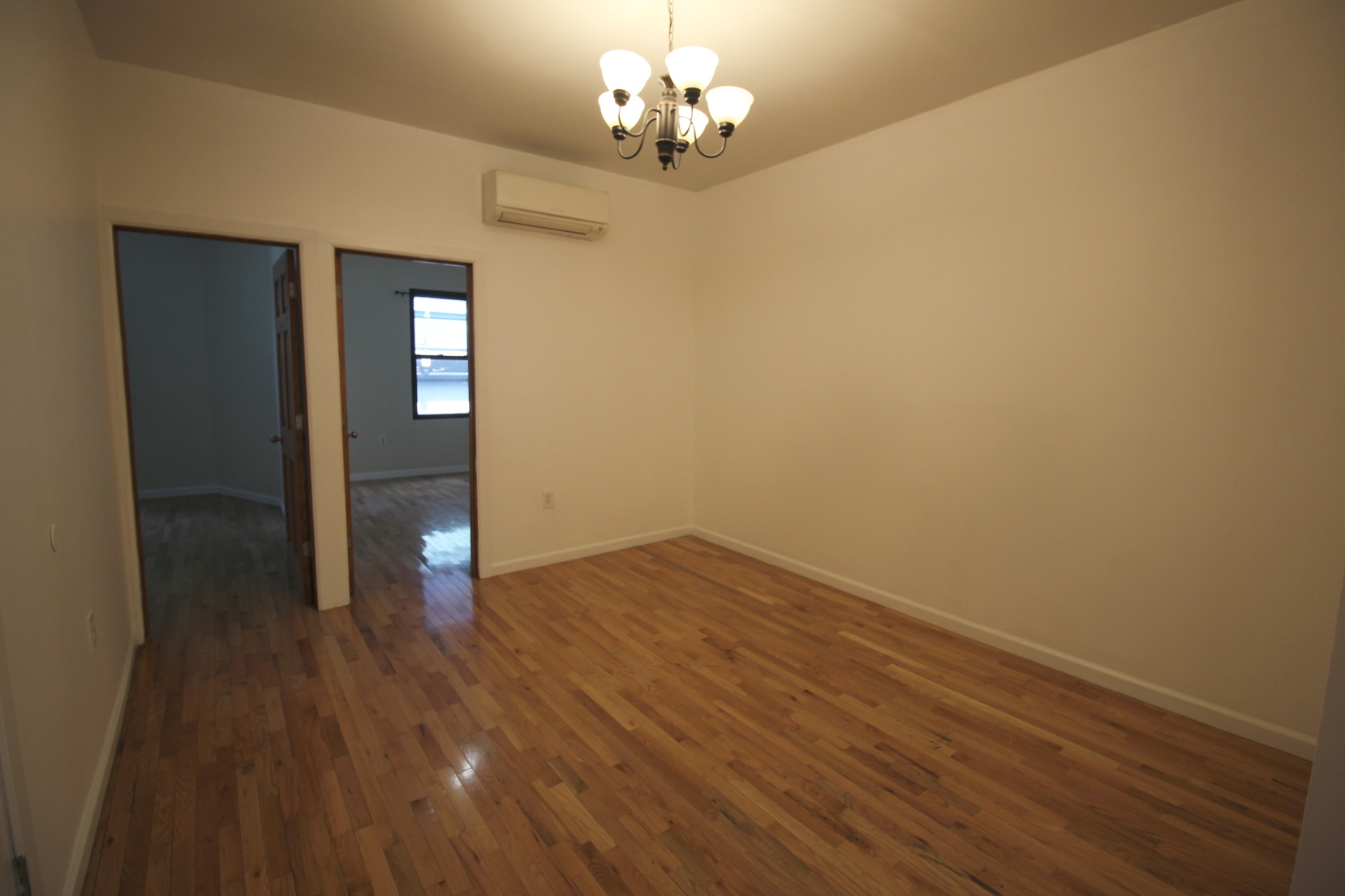 292 Broadway, Unit 2 Brooklyn, NY 11211 - Photo 4 of 7