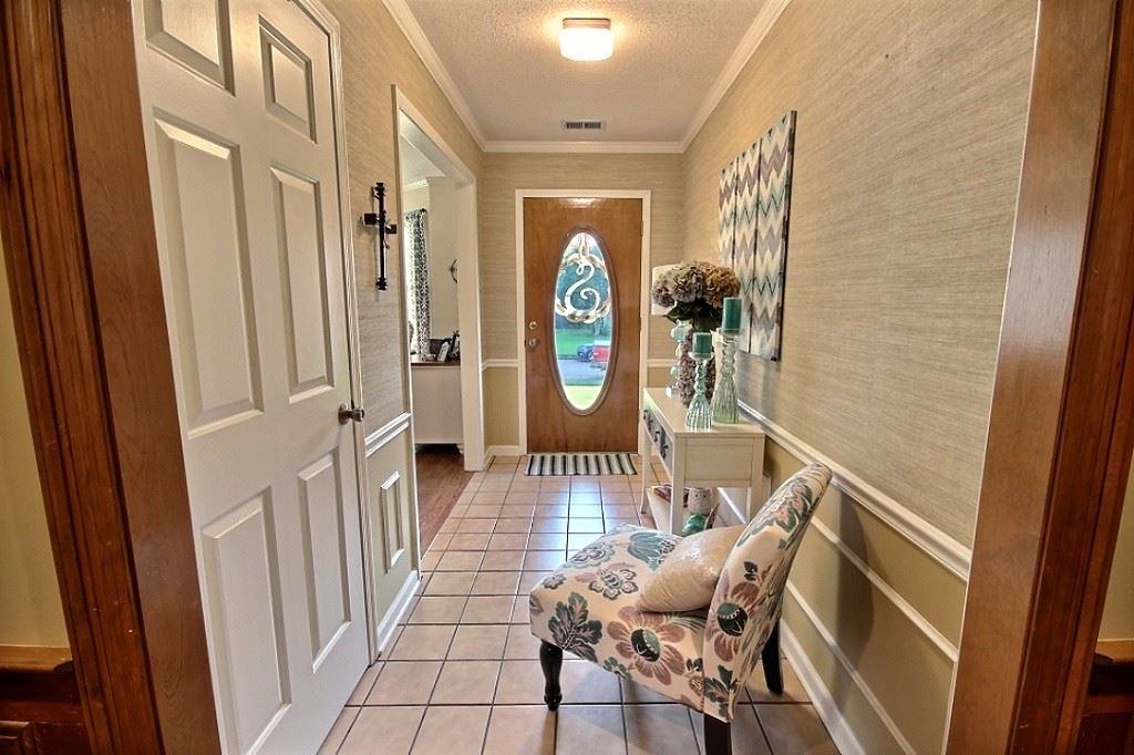 914 Moorefield Road Collierville, TN 38017 - Photo 2 of 15 Gallery Image 2