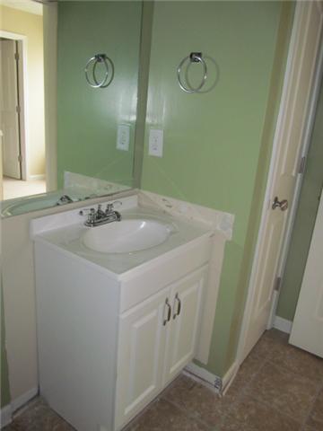 3277 Clapham Road Antioch, TN 37013 - Photo 13 of 16 Guest Bathroom
