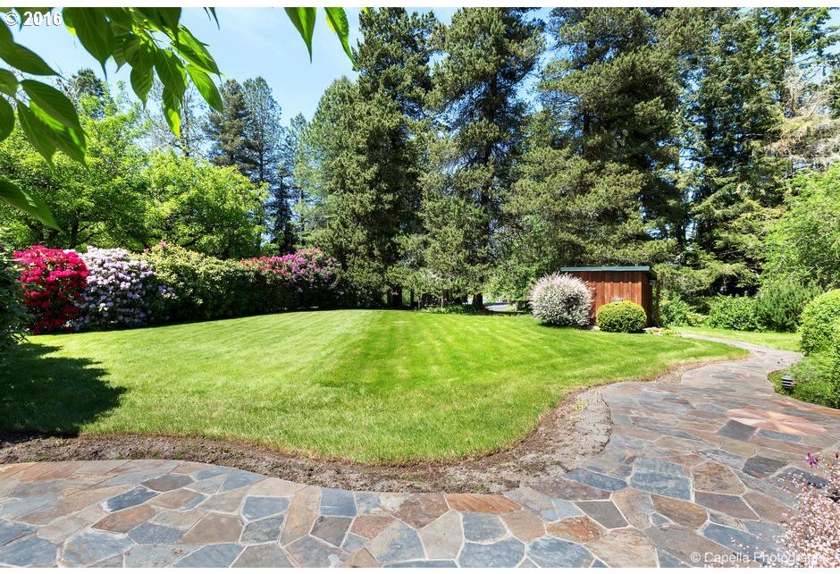 15596 Southwest Midway Road Hillsboro, OR 97123 - Photo 2 of 32