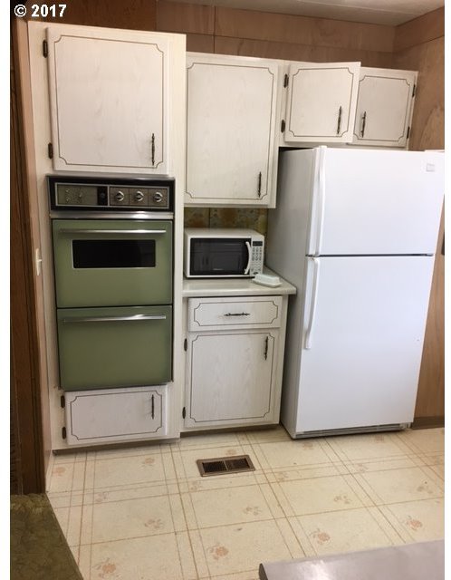 3274 Southwest Perkins Avenue Pendleton, OR 97801 - Photo 11 of 15 Gallery Image 11