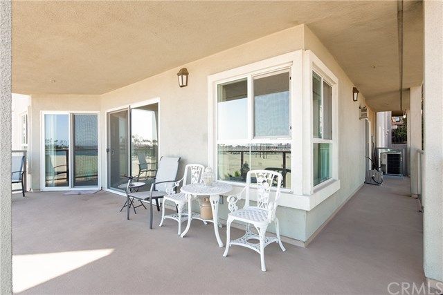$1,259,000 | 1000 East Ocean Boulevard, Unit 301, Long Beach, CA 90802