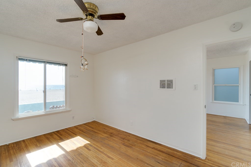 528 The Strand Hermosa Beach, CA 90254 - Photo 11 of 28