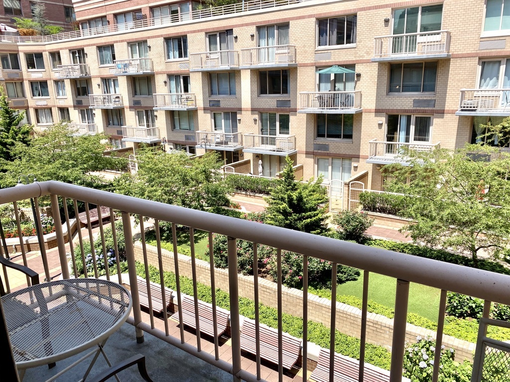 350 West 50th Street, Unit 4DD Manhattan, NY 10019 - Photo 12 of 14