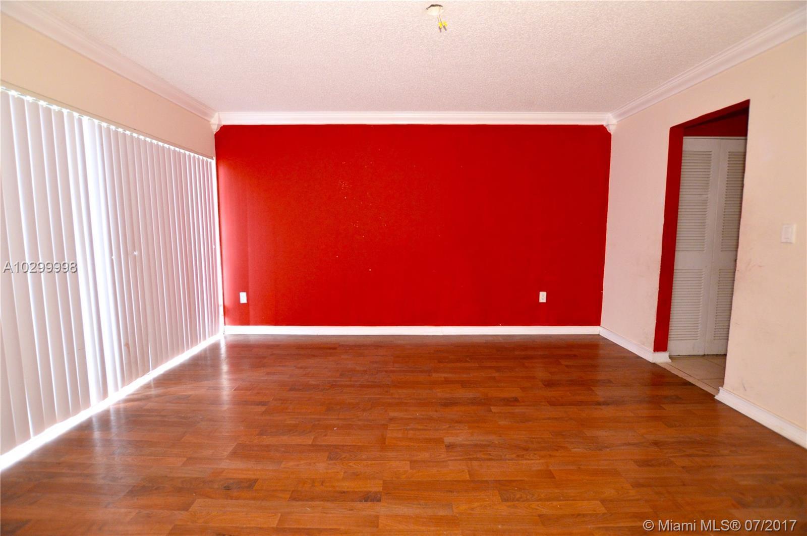 711 North Pine Island Road, Unit 409 Plantation, FL 33324 - Photo 7 of 32