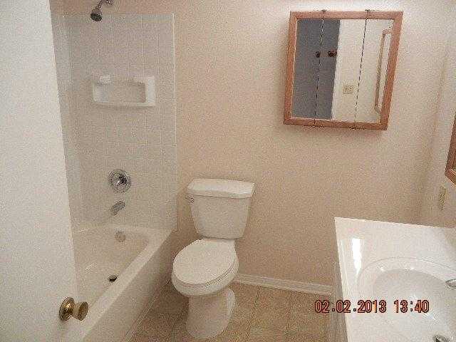 2091 Old Bend Road El Cajon, CA 92021 - Photo 12 of 25 Bathroom 1