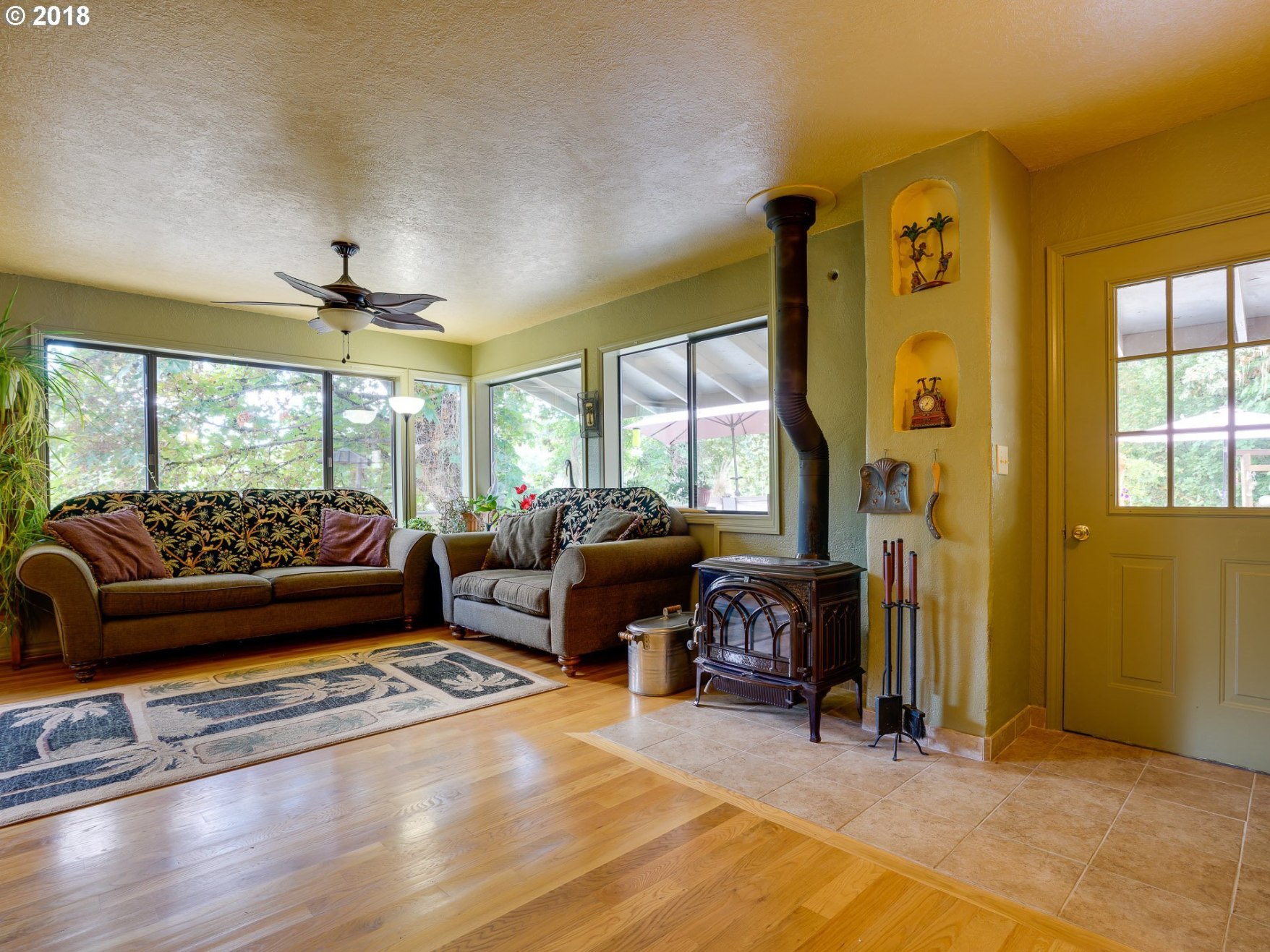 16480 Bridgeport Road Dallas, OR 97338 - Photo 11 of 32
