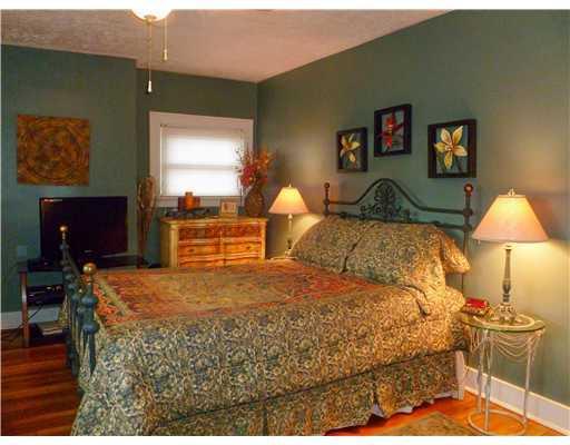 6659 Landview Road Pittsburgh, PA 15217 - Photo 11 of 18 Gallery Image 11