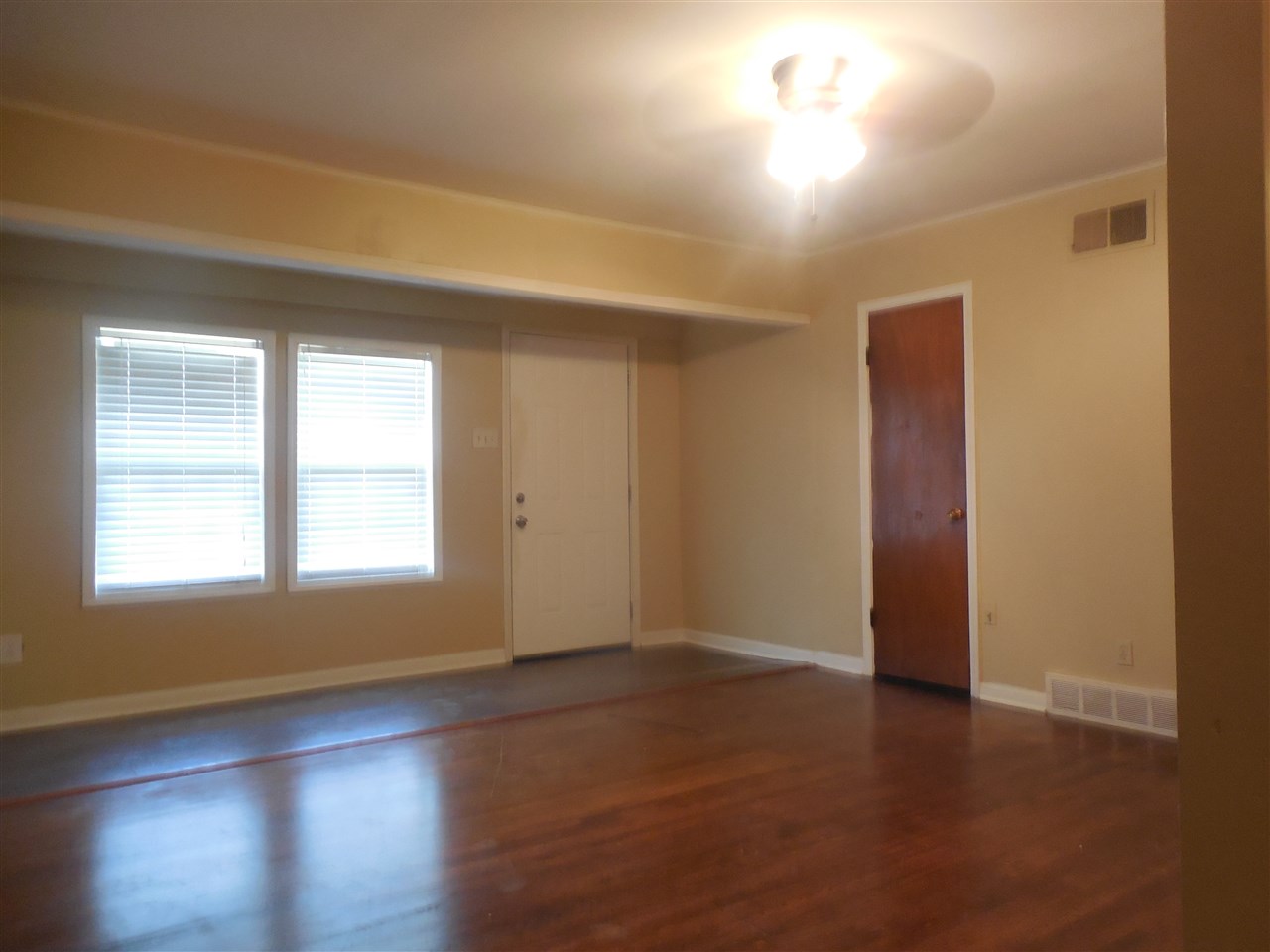 4783 Millbranch Road Memphis, TN 38116 - Photo 5 of 18
