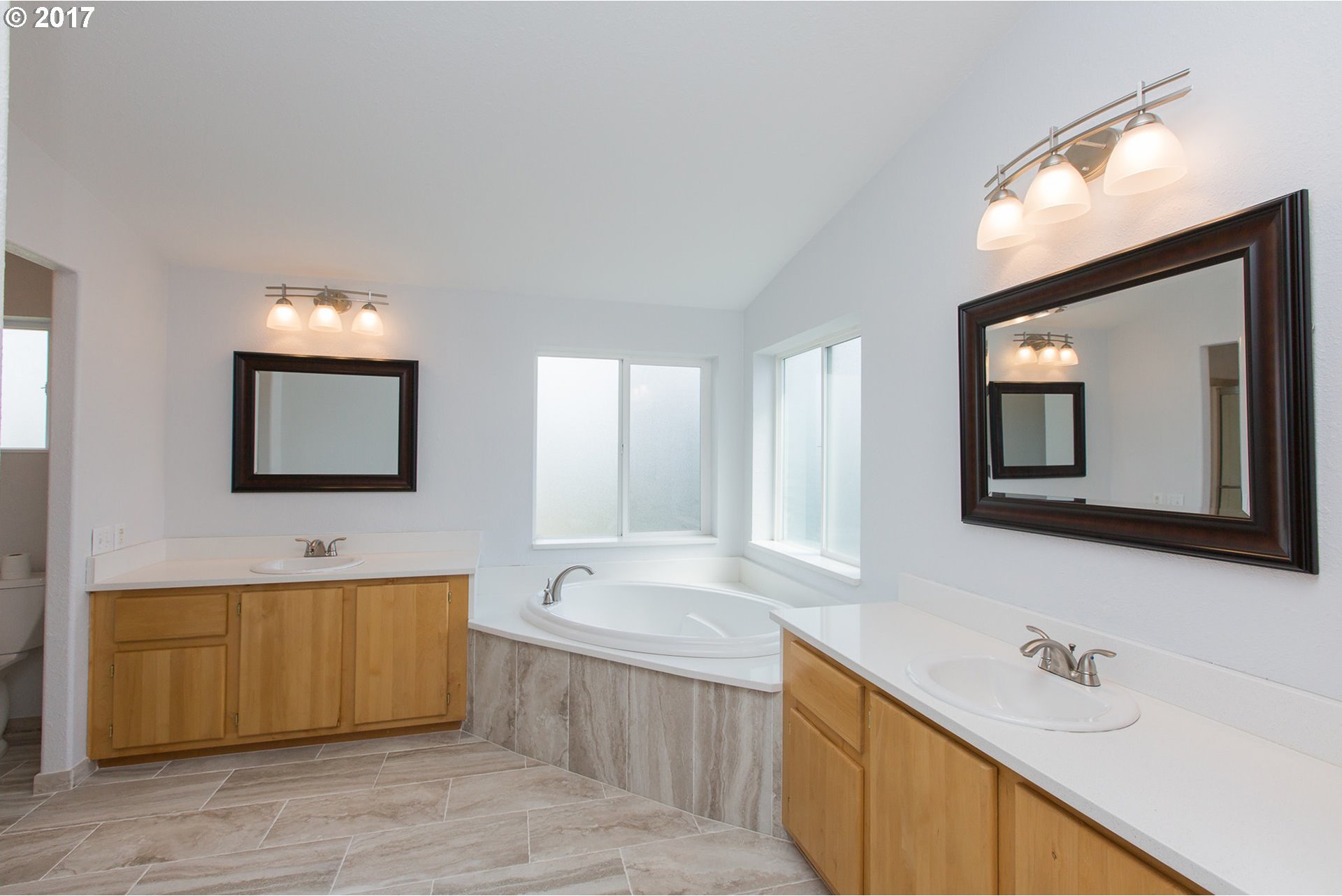 3046 Mijos Road Hood River, OR 97031 - Photo 12 of 30 Gallery Image 12