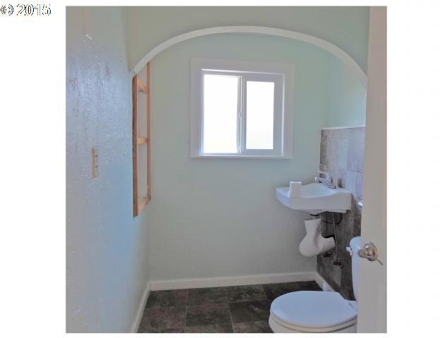 4133 River Road North Keizer, OR 97303 - Photo 11 of 16