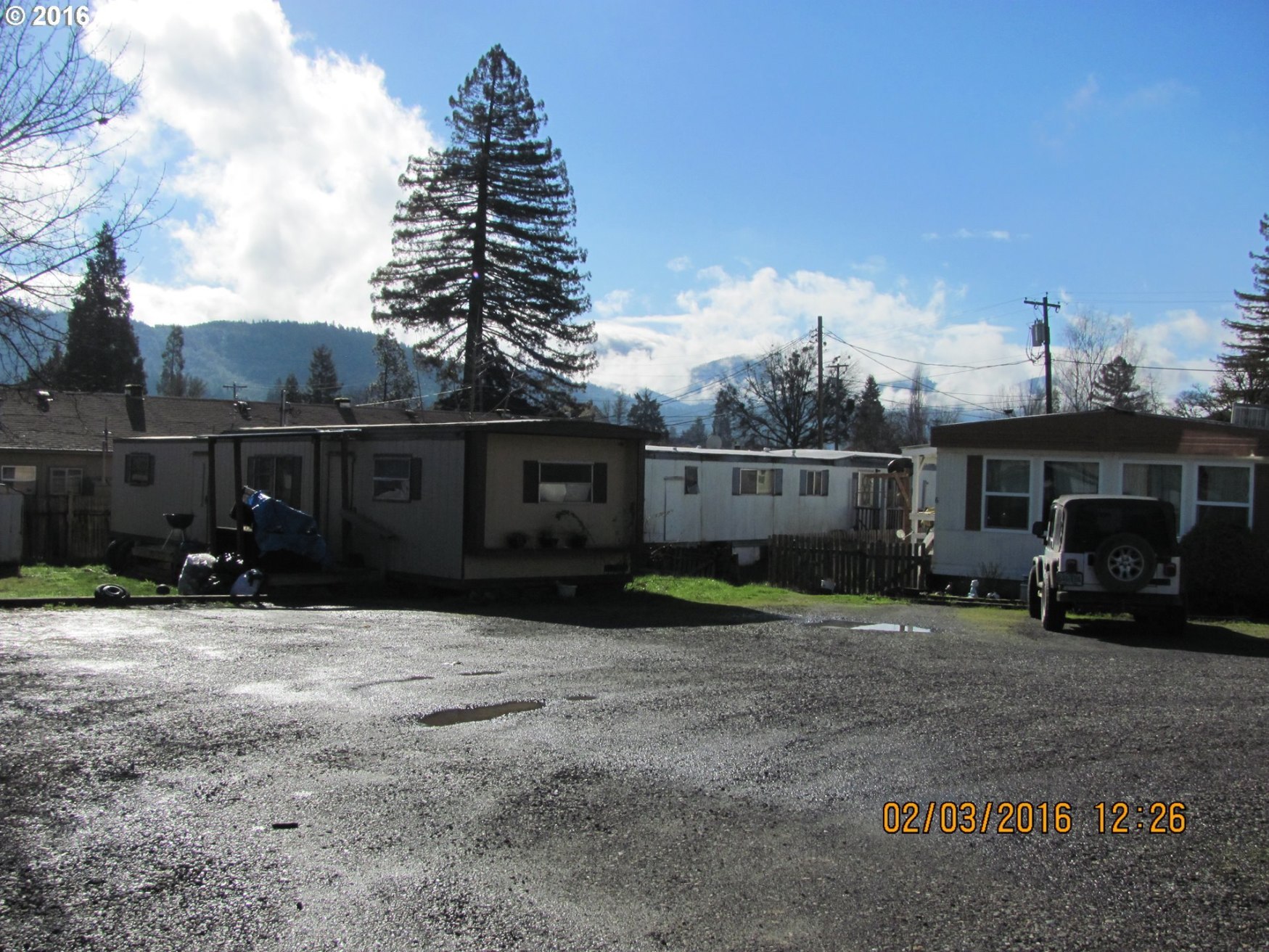 341 East 5th Avenue Riddle, OR 97469 - Photo 2 of 6