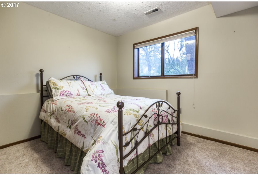 8500 Southwest Davies Road Beaverton, OR 97008 - Photo 9 of 29 Gallery Image 9