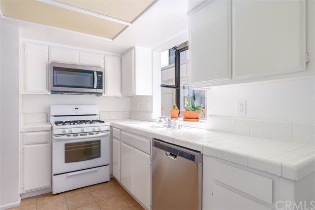 $738,000 | 249 Ogle Street, Unit B, Costa Mesa, CA 92627