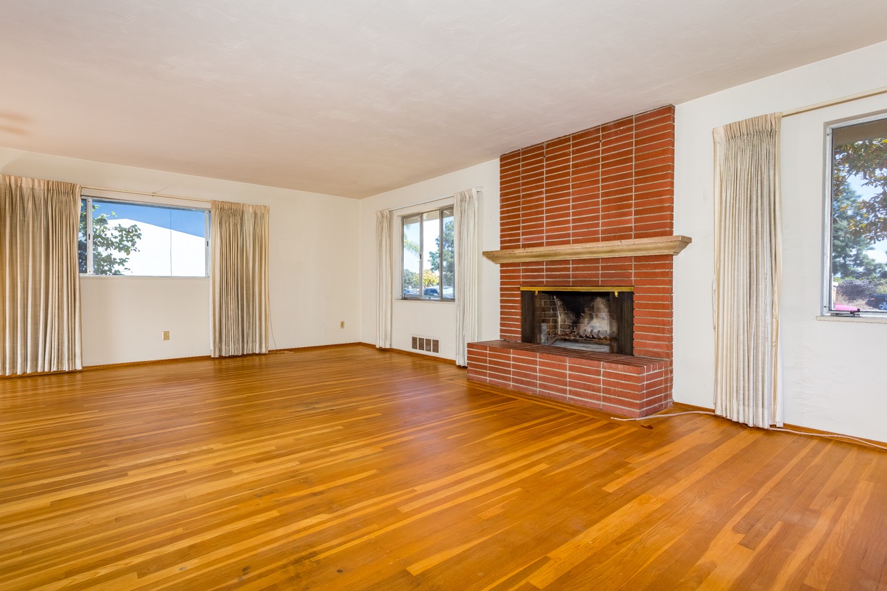 370 Glorietta Place Coronado, CA 92118 - Photo 3 of 12