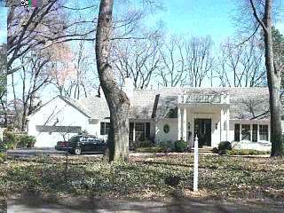 358 Greenway Road Memphis, TN 38117 - Photo 1 of 1 Gallery Image 1