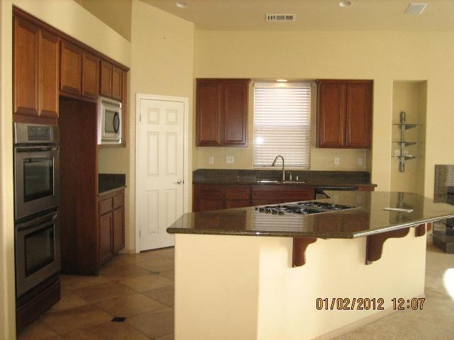 9707 Apple Street Spring Valley, CA 91977 - Photo 10 of 16 Gallery Image 10