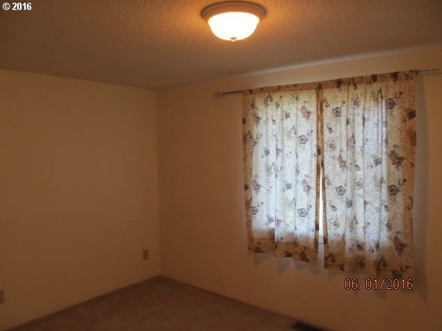80542 Kik Road Hermiston, OR 97838 - Photo 16 of 25 Gallery Image 16