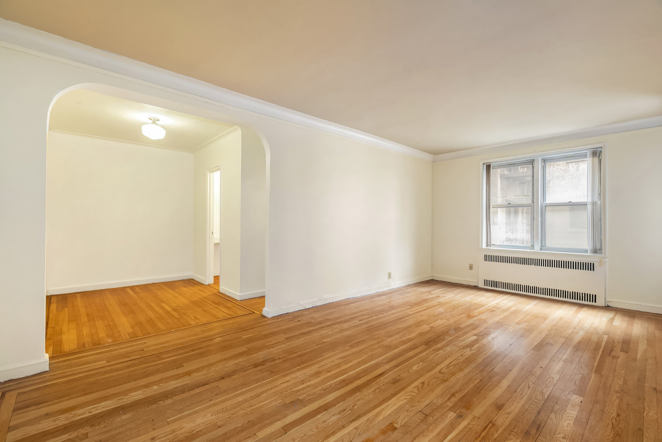 305 West 52nd Street, Unit 2A Manhattan, NY 10019 - Photo 2 of 5