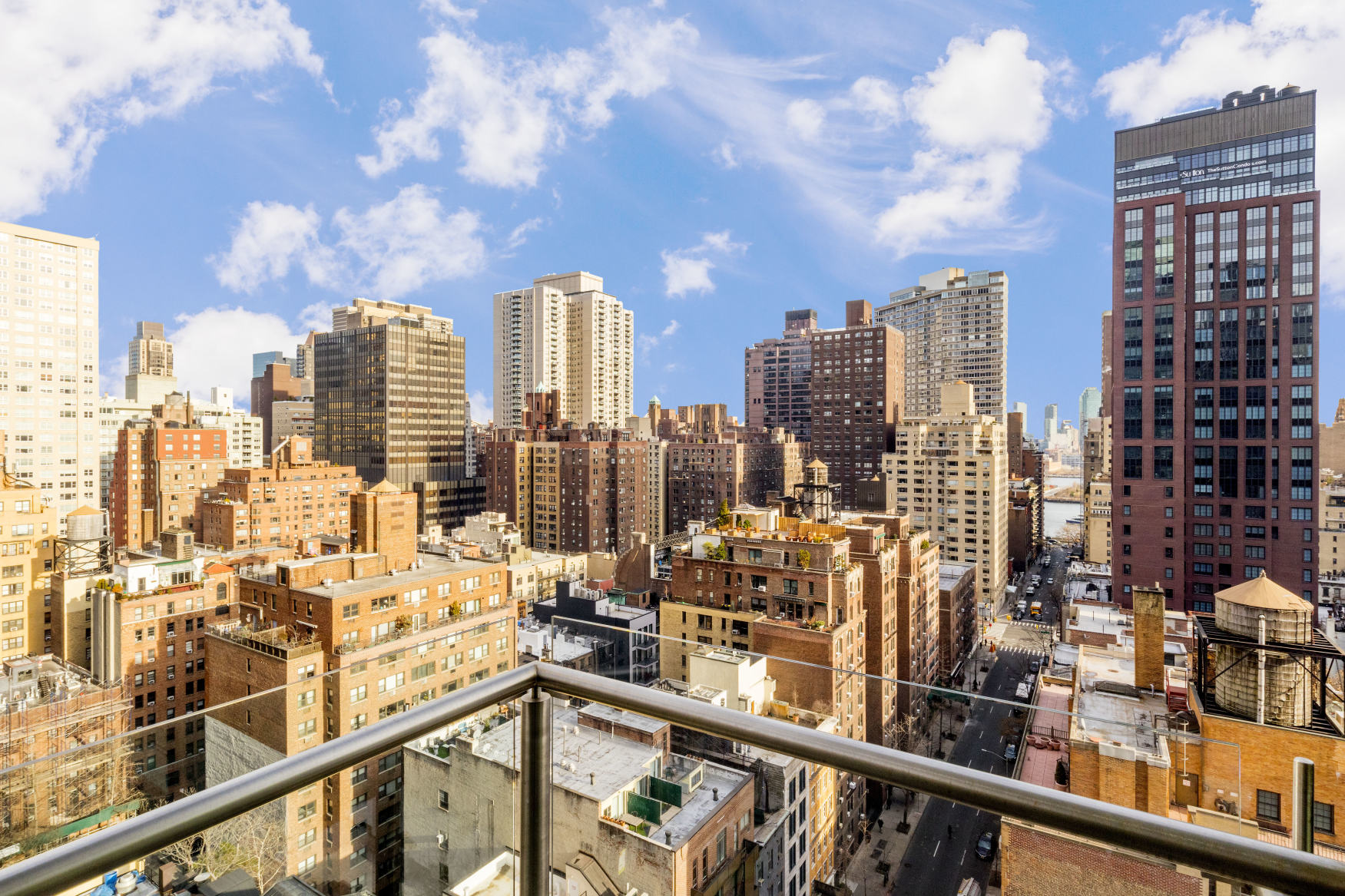 310 East 53rd Street, Unit 17A Manhattan, NY 10022 - Photo 4 of 19